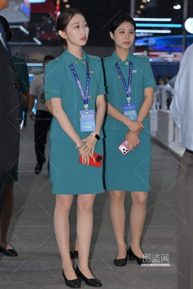 26917-3-137√26cata肉丝美腿清秀民航空乘小姐姐