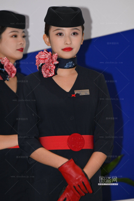 SH25-129-84√东方航空空姐-这黑丝算厚吗？