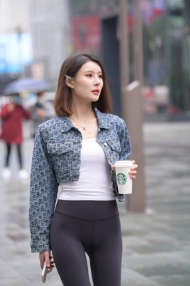 [一始专区] 黑色瑜伽裤美女 【图片➕视频】