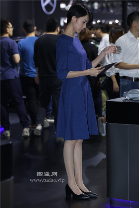 编码1166展会前台亮肉丝