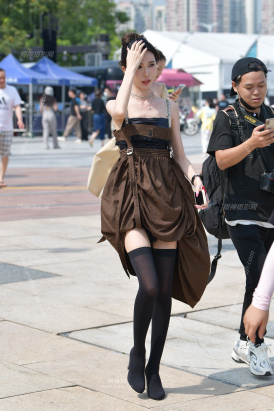 23416-58=50√白滑嫩美腿小姐姐