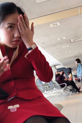 有谁可以帮忙空服小姐姐？
