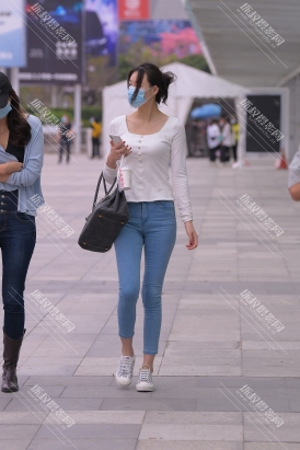 【J3125】清晨的紧牛长腿小姐姐