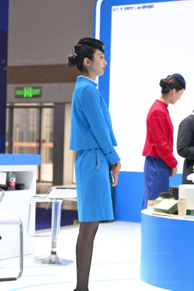 SH25-113sp8k3f11√厦门航空黑丝空姐-8K视频