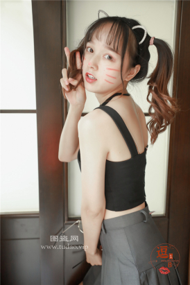 编码0287灰色短裙美脚肉丝