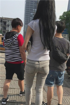 超紧身灰牛美腿性感小学妹 [2.16 GB]