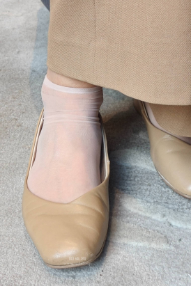 4k 案场客服短肉丝超近距离实拍 性感褶皱 1min+14p