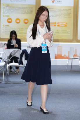 金融篇-颜值控小腿跟抽丝了70P