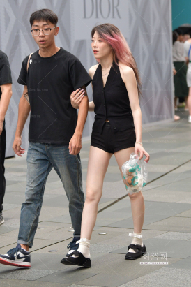 25428-4=43√热裤女友