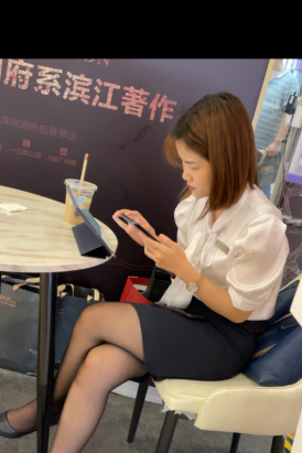 4K 黑裙黑高 400M