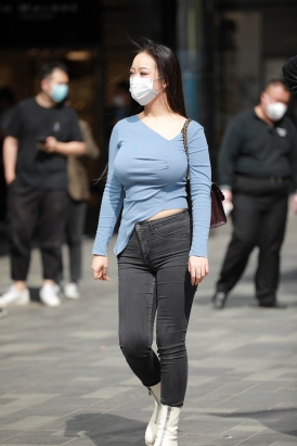 M47​丰满的性感女友​​