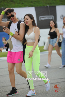 编码0306绿色紧身裤吊带香肩美背