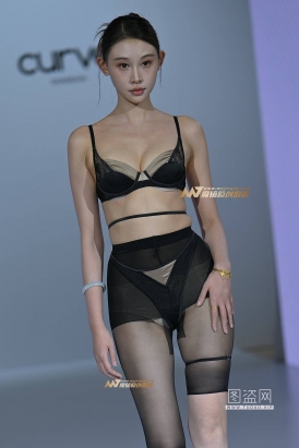 内衣走秀